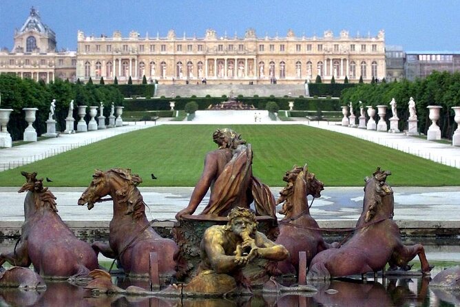 Versailles Palace, Garden Entry Ticket - Optional Private Guide - Entering the palace: your 30-minute window, real-world crowds