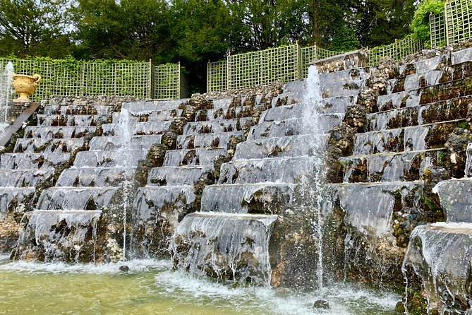 Versailles Palace & Gardens Audio Tour - Private Transportation - Guide-Driver Service: When the Human Touch Matters