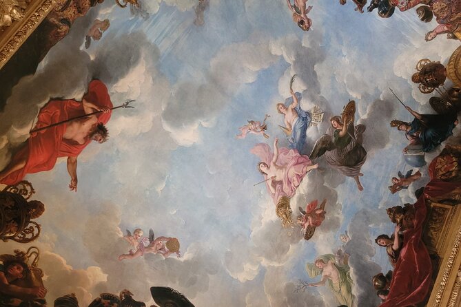 Versailles Palace Guided Tour with Gardens Access - Hearing Your Guide Clearly: Headsets and Small-Group Energy