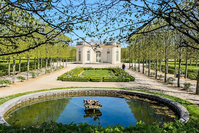 Versailles Palace & Marie-Antoinette's Estate Private Guided Tour with Lunch - Should You Book This Versailles Private Guided Tour with Lunch?