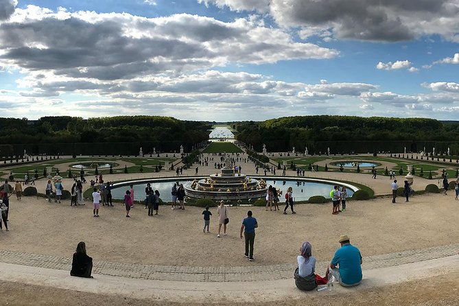 Versailles Palace & Marie-Antoinette's Estate Private Guided Tour - Versailles Gardens after the palace: symmetry, fountains, and time to breathe