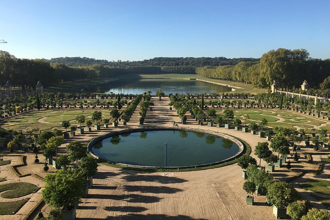 Versailles Palace Private Tailored Guided Tour With Hotel Pickup - Hall of Mirrors in context: why the 15 minutes is enough