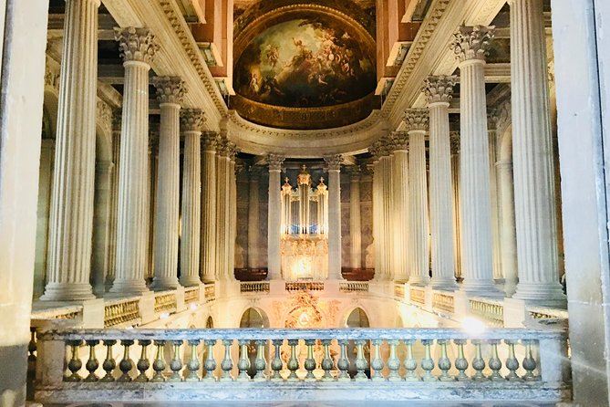Versailles Palace Private Tailored Guided Tour With Hotel Pickup - The guide makes the difference: what you can look for