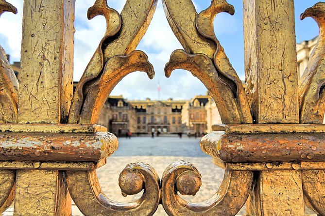 Versailles Private Half Day Guided Tour with Access from Paris - Hotel pickup, private transport, and skip-the-line tickets
