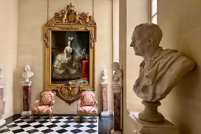 Versailles Royal Palace & Gardens with Exclusive Petit Apartments - Palace access: from hunting lodge to power theater