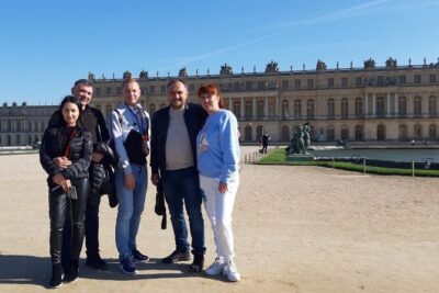 Versailles: Semi-Private Guided Tour with Train - Your meeting point and start time: don’t overthink it