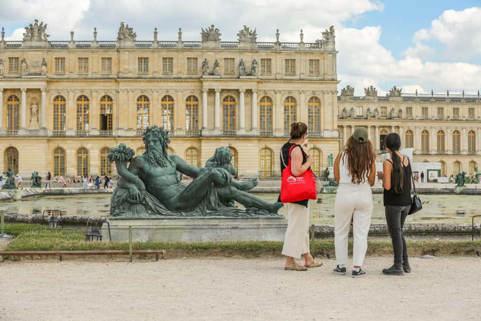 Versailles: Skip-the-Line Day Tour & Transfer from Paris - Palace Highlights: State Apartments and the Hall of Mirrors in Context