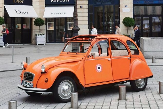 Vintage 2CV Adventure: 1-Hour Paris Highlights Tour - Quartier Latin: A Quick Taste of Books, Cafés, and the Sorbonne