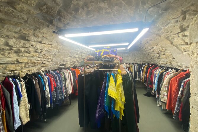 Vintage Shopping Tour In Paris with a Guide - Weather and how to handle last-minute changes