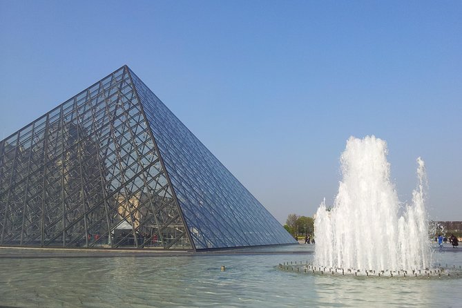 VIP Paris in a Day: Montmartre, Louvre, Île de la Cité, Cruise - Lunch Break in Place Dauphine: A Breather That Doesn’t Kill the Day
