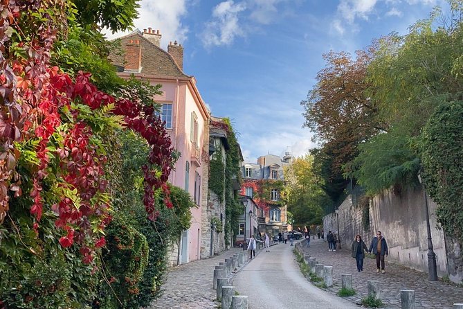 VIP Paris in a Day: Montmartre, Louvre, Île de la Cité, Cruise - Guides, Group Size, and the Private-Tour Option