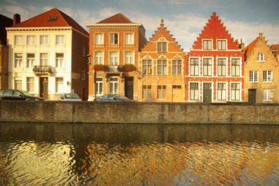 Visit of Bruges in 1 day private tour from Paris - Price and logistics: what you’re really paying for