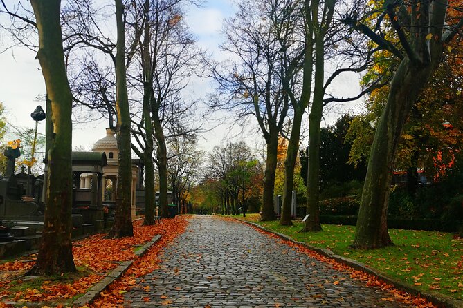 Visit to Père Lachaise Cemetery: a self-guided tour - Where You Start on Bd de Ménilmontant (and Why It Matters)
