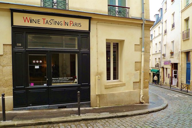 Walk & Wine Tour in the Latin Quarter - Small group, big Q&A: what the guide adds to the tastings