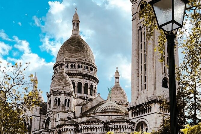 Walking Tour in Montmartre with a guide - Montmartre by Foot: Why 1 hour 45 minutes feels like magic