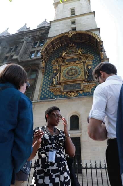 Walking Tour of Notre Dame Island and Sainte Chapelle Option - Conciergerie and Palais de Justice: where the stories turn darker