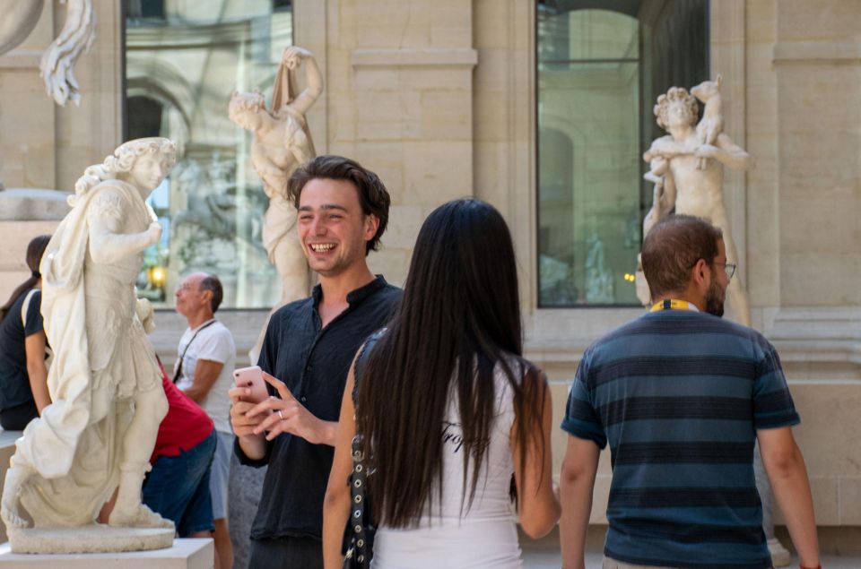 Wheelchair-Frendly Private Louvre Tour – Stress-Free & Easy - Languages and communication: you won’t feel lost