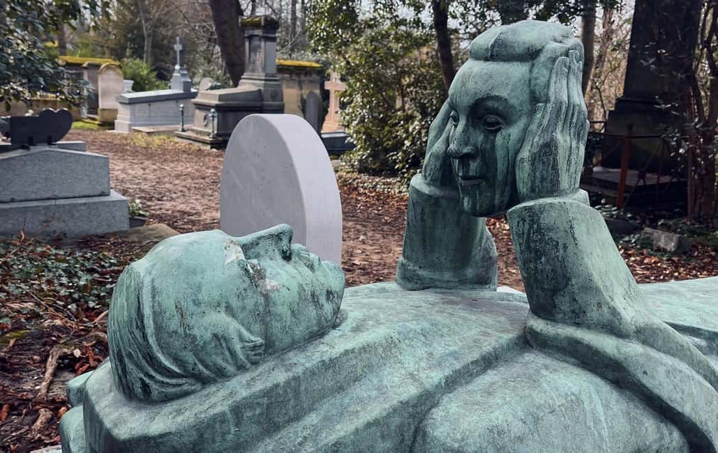 Who Killed Victor ? Escape Game at Père Lachaise Cemetery - Quick hits before you go