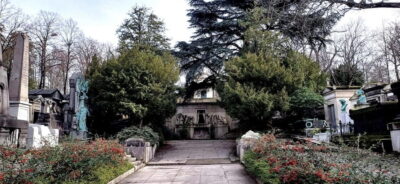 Who Killed Victor ? Escape Game at Père Lachaise Cemetery - Finding Victor and Getting Your Bearings With Paper Clues