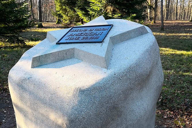 WW1 Belleau Wood and American Monument in Château-Thierry - Day trip from Paris - Stop 3: The Devil Dog Fountain Where the Castle Once Was