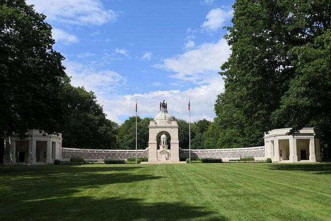 WW1 Somme Battlefields - Private tour from Paris aboard a Van (2 pax) - Lochnagar Crater: the tunneling story behind July 1
