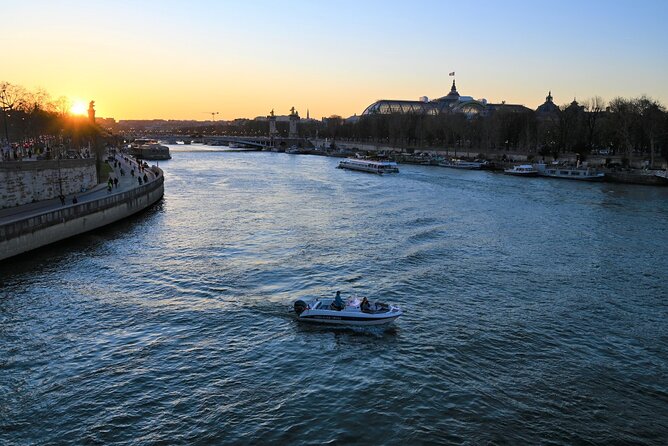 Your Private boat Captain Guide Explore Historical Paris - The Grenelle Torch Statue and the Eiffel Tower: 1889 Seen From the Water